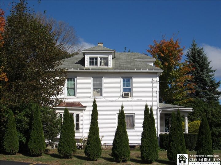 Property Photo: 899 E 2nd Street NY 14701