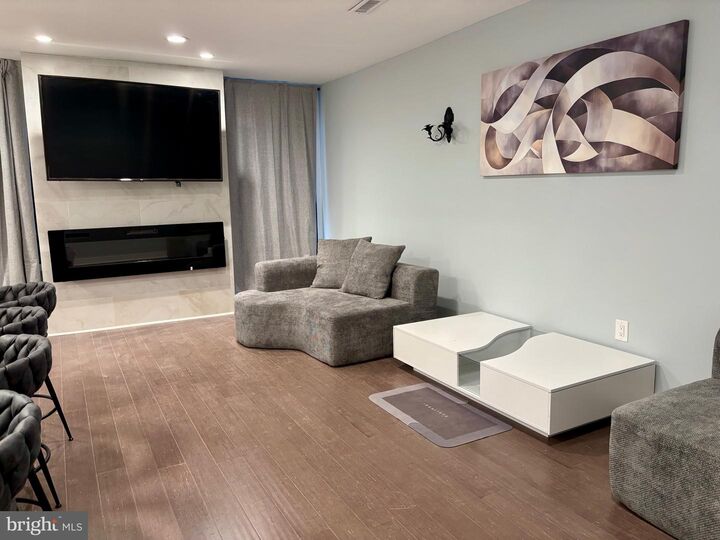 Property Photo: 105 Lombard Street B PA 19147