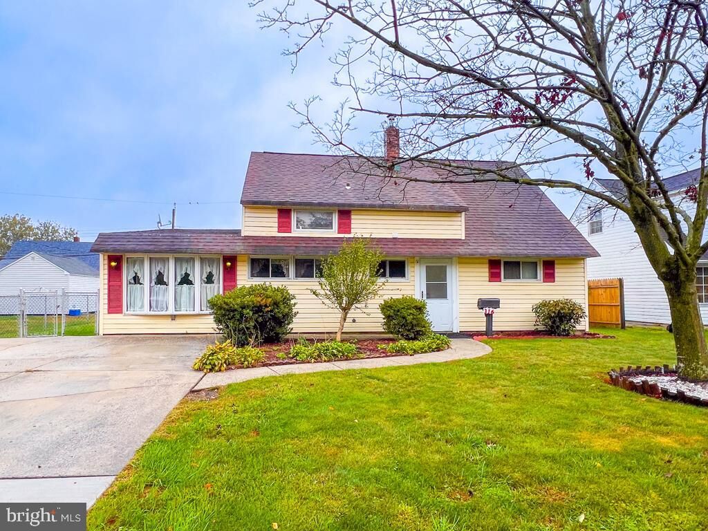 Property Photo:  316 Crabtree Drive  PA 19055 