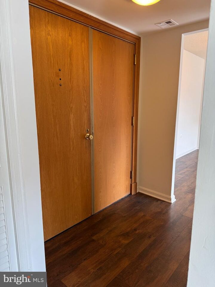 Property Photo: 1301 N Courthouse Road 1401 VA 22201