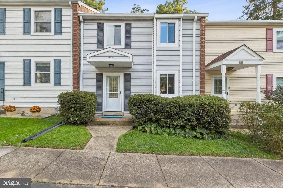 Property Photo: 5143 Arrit Court VA 22015