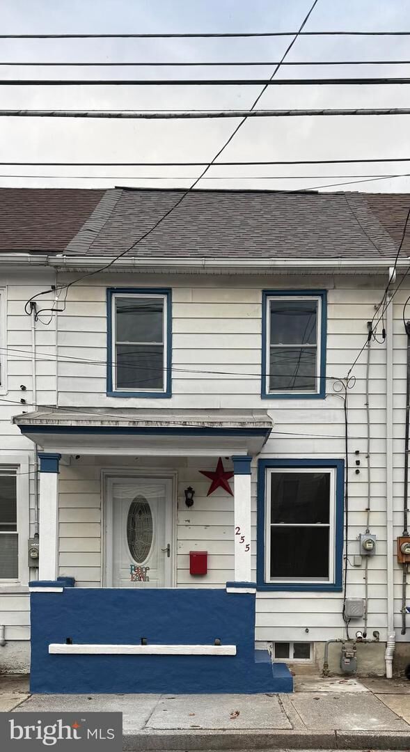 Property Photo: 255 N Spring Street PA 17057