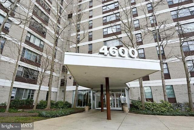 Property Photo: 4600 Duke Street 921 VA 22304