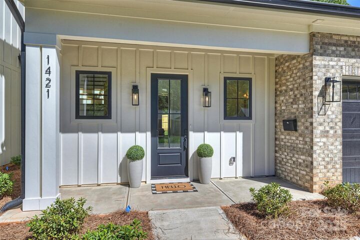 Property Photo: 1421 Winston Drive NC 28205