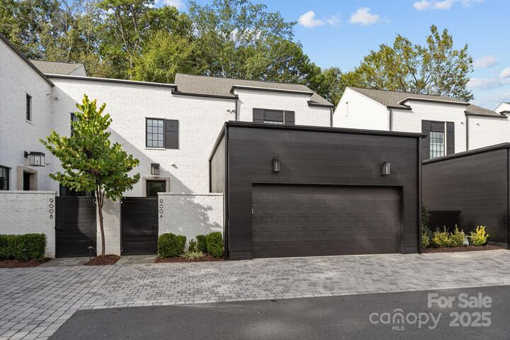 9004 Tynecastle Commons Court  Charlotte NC 28226 photo