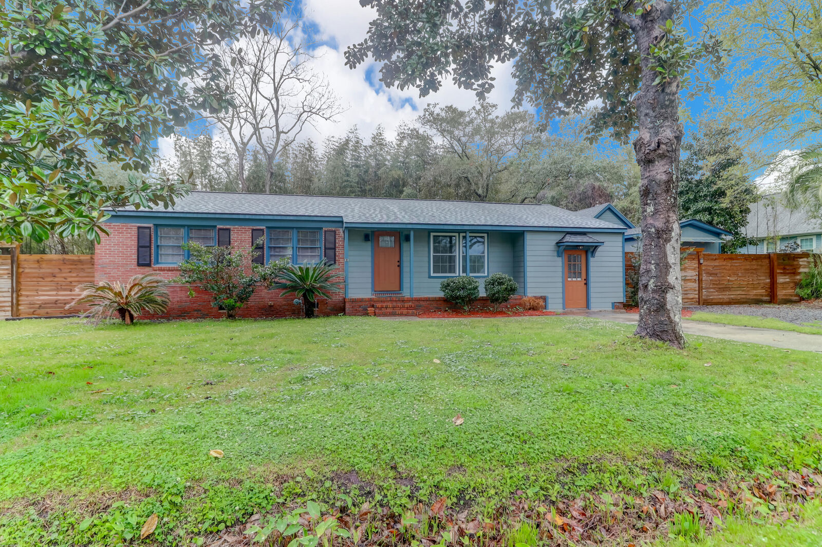 Property Photo:  1117 Oceanview Road  SC 29412 