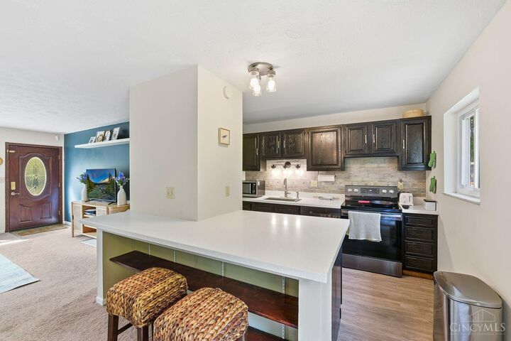 Property Photo: 6560 Joellen Drive OH 45122