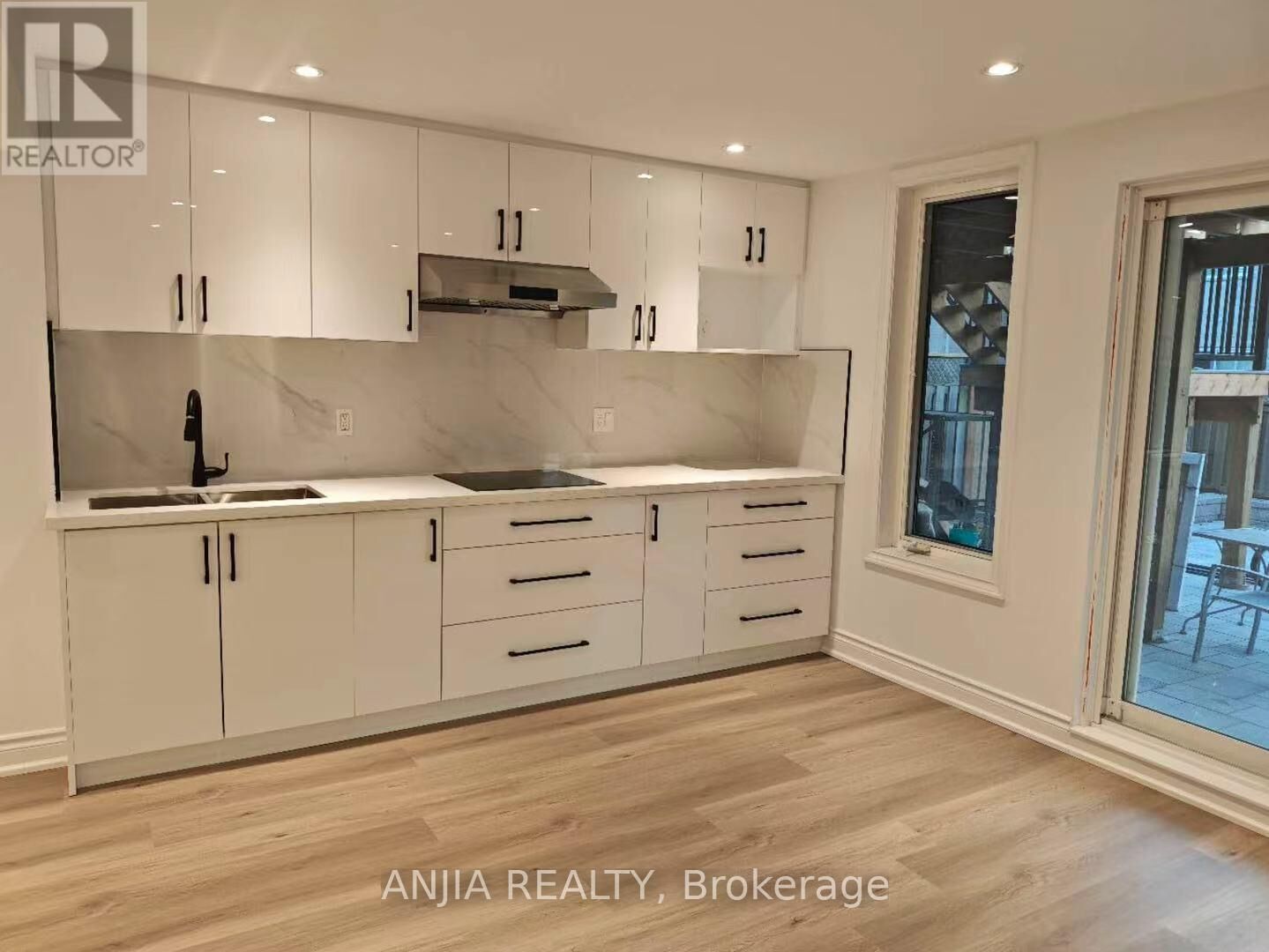 Property Photo: 36 Sharon Lee Drive Basement ON L6C 2K2