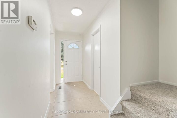 Property Photo:  1441 Palmerston Drive 317  ON K1J 8N9
