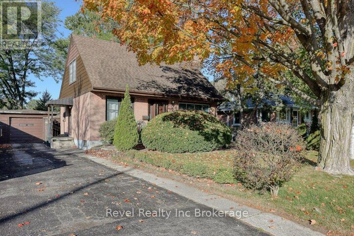 Property Photo:  46 Aileen Drive  ON N4S 4A1