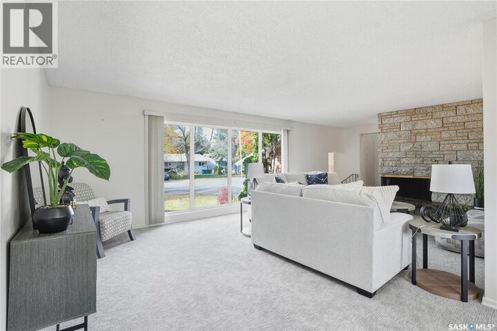 Property Photo: 1333 Arlington Avenue SK S7H 2Y1