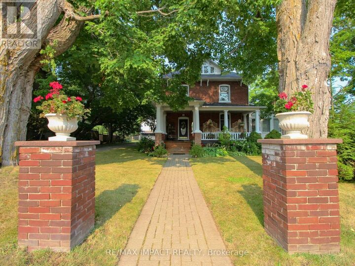 Property Photo:  33 Division Street  ON K0K 1S0 