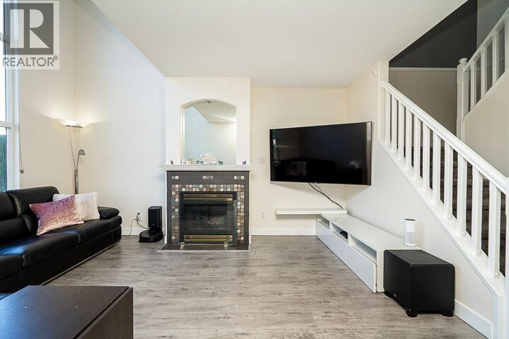 Photo de la propriété:  1370 Riverwood Gate 52  BC V3B 7V7