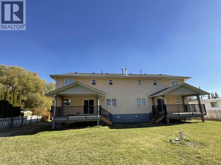 Property Photo: 947 Laurel Road BC V2J 5R1