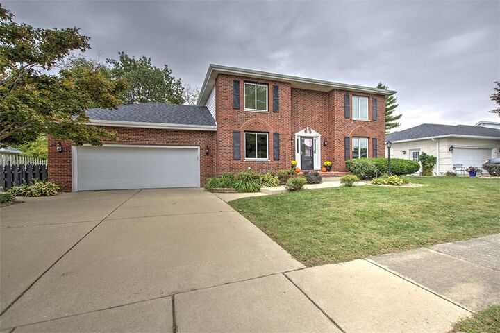 Property Photo: 170 S Hillcrest Boulevard IL 62522