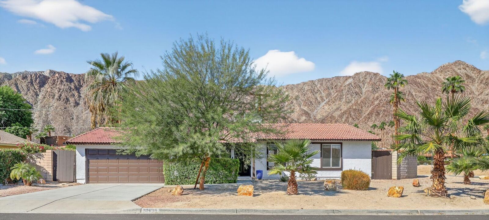 Property Photo: 51495 Avenida Obregon CA 92253