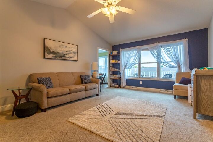 Property Photo: 816 NW 6th Avenue IA 52033