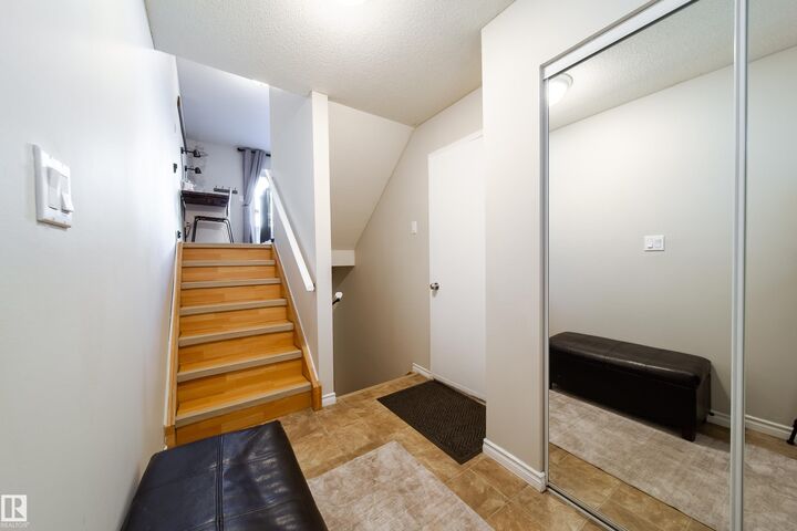 Property Photo:  9505 176 Street NW 26  AB T5T 5Z4 