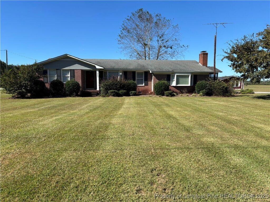 Property Photo: 3553 Hayfield Road NC 28395