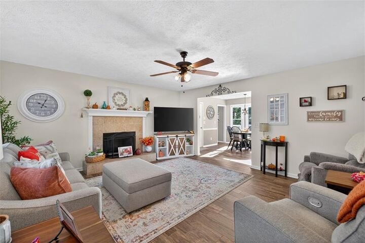 Property Photo: 1460 Twin Manor Drive GA 30052