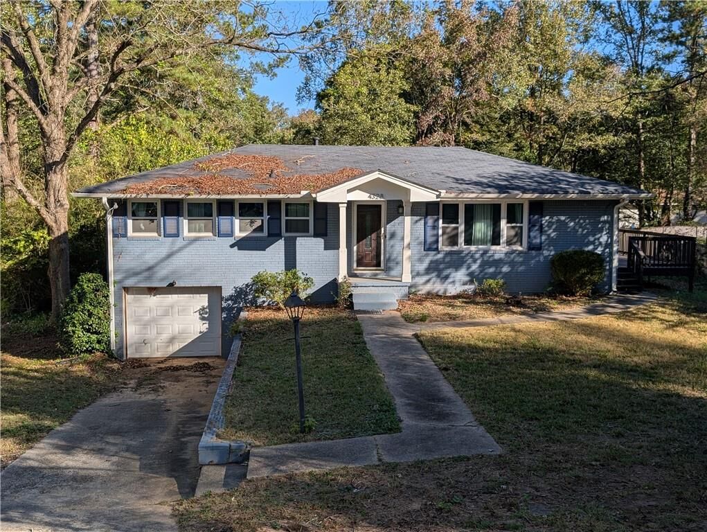 Property Photo: 4328 Rockbridge Road GA 30083