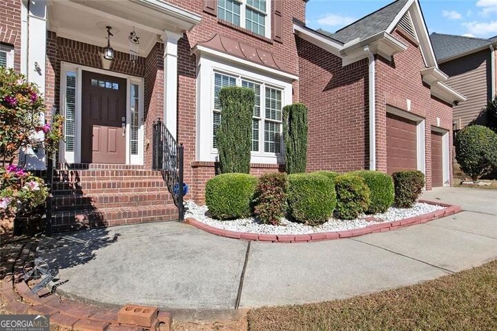 Property Photo:  870 Creekview Bluff Way  GA 30518 