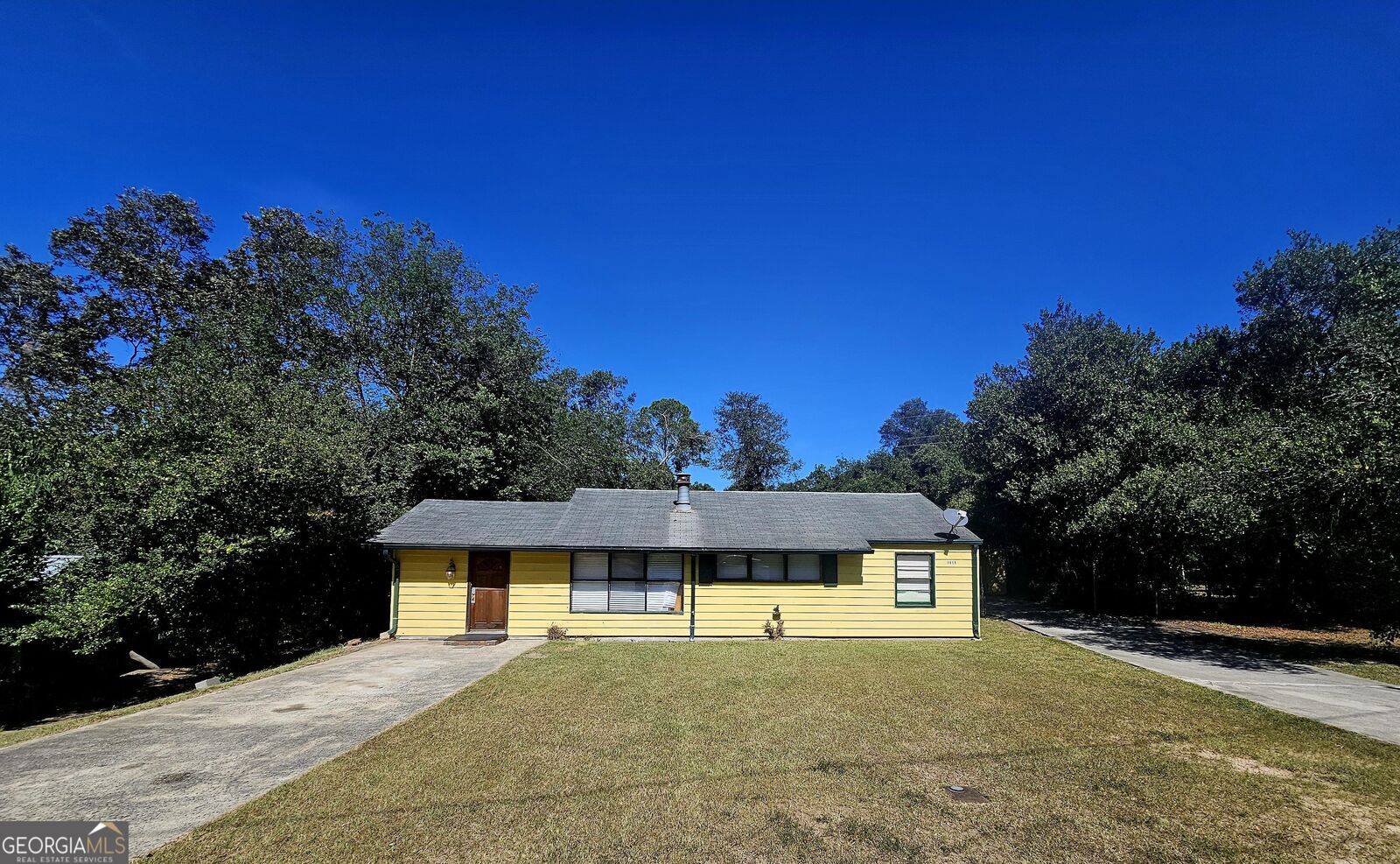 Property Photo: 3819 Frances Drive GA 31206