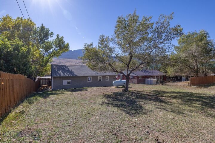 Property Photo: 106 Travertine Street MT 59030