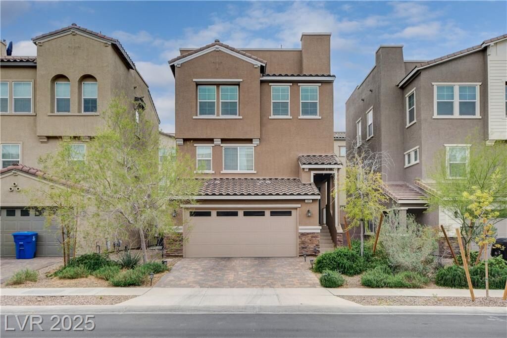 Property Photo: 105 Campbelltown Avenue NV 89015