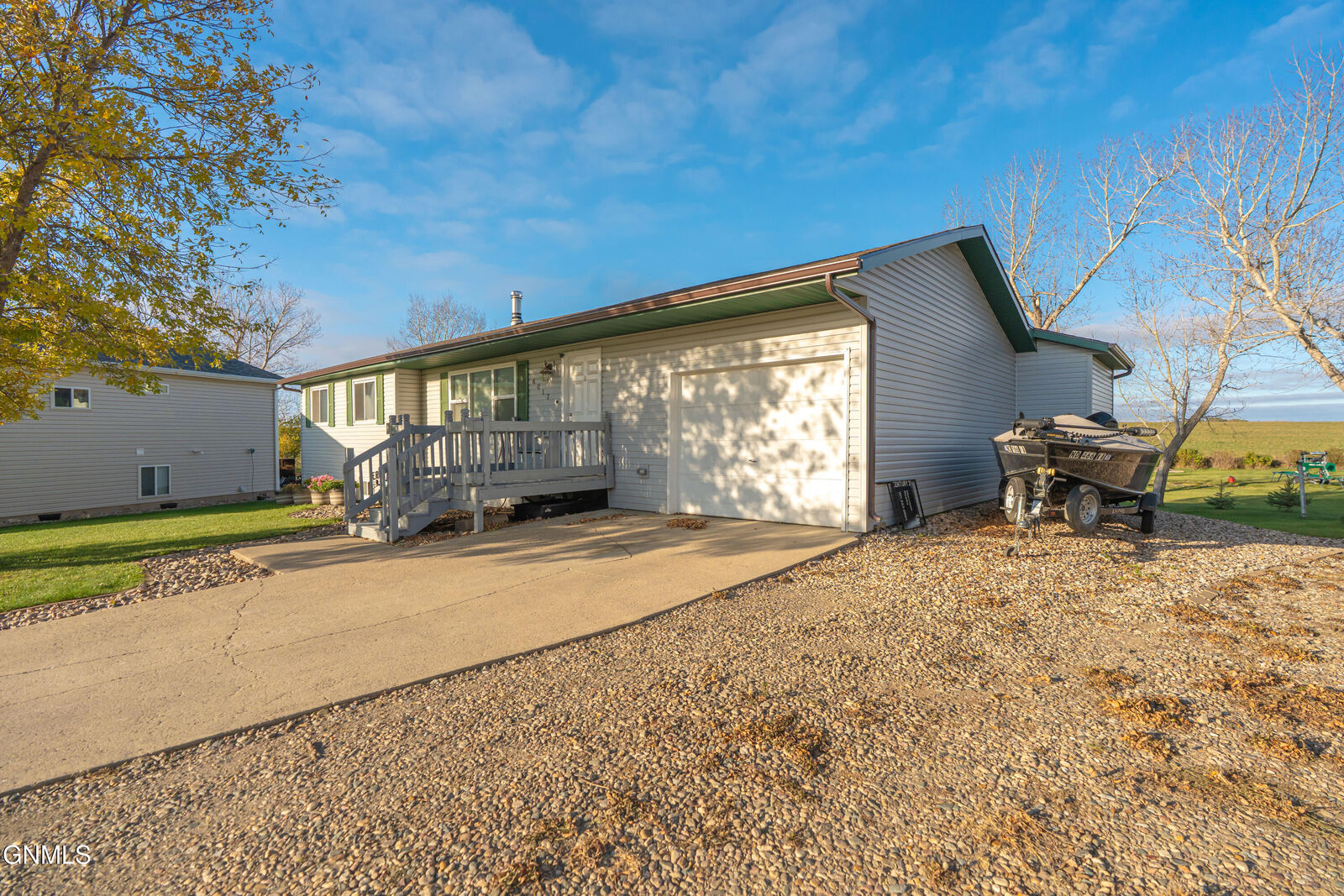 Property Photo: 6017 Horseshoe Bend Bend NW ND 58554