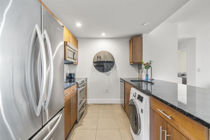 Property Photo: 88 Morgan St 4107 NJ 07302-6206