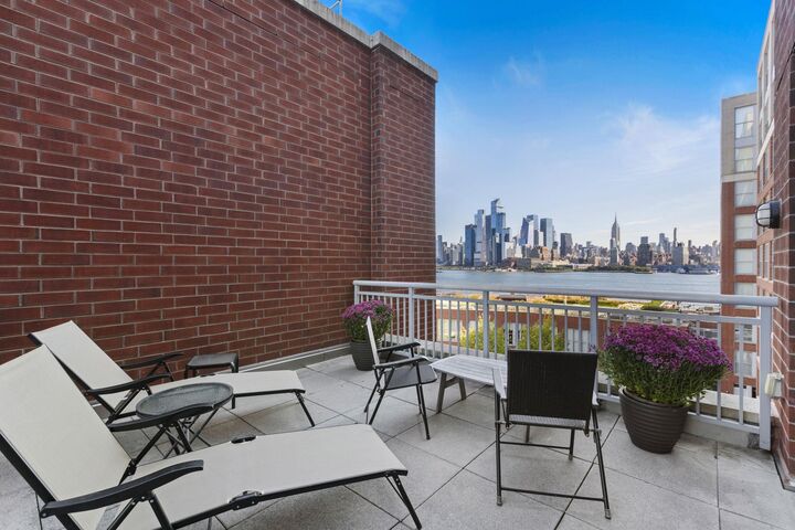 Property Photo: 1125 Maxwell Lane 809 NJ 07030
