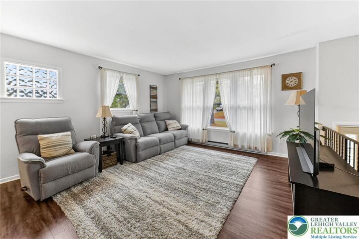 Property Photo:  3846 Hillside Drive  PA 18078 