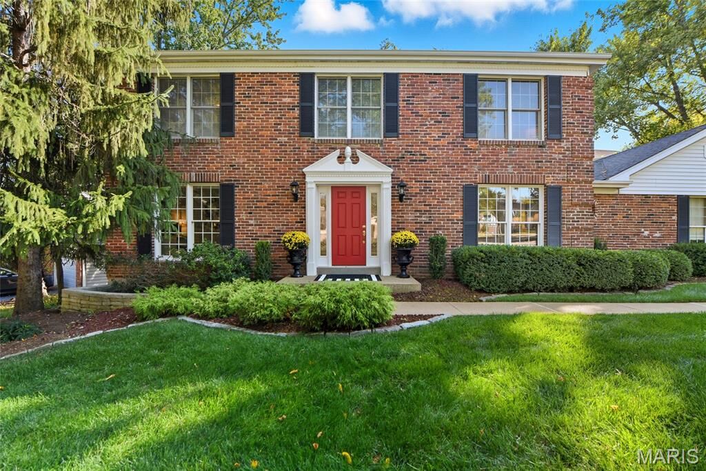 Property Photo: 2702 Hillcroft Drive MO 63005