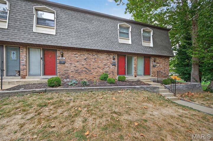 Property Photo: 1210 Wicklow Road M MO 63021