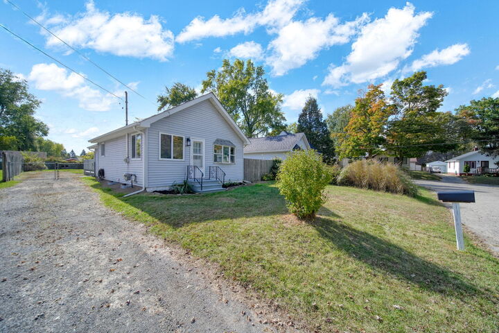 Property Photo: 3407 Gypsy Lane MI 49202