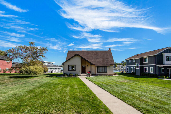 Property Photo: 15770 Connelly Avenue MI 49456