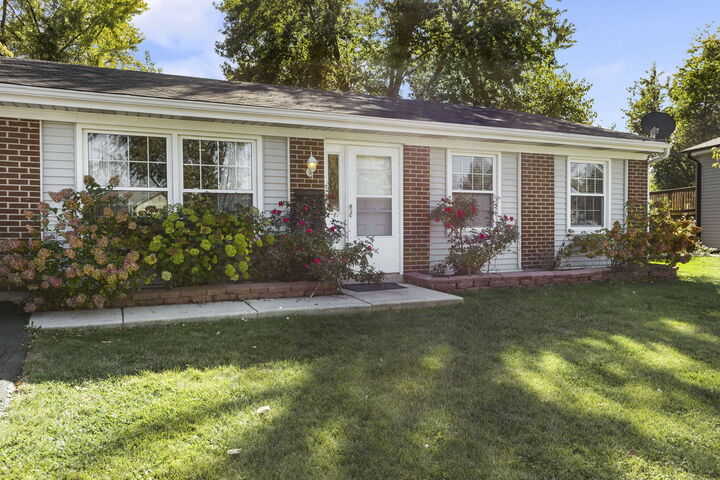 Property Photo:  8181 Northway Drive  IL 60133 