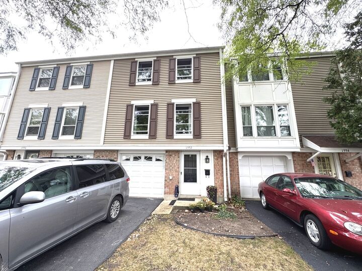 Property Photo:  1992 Holbrook Lane  IL 60169 