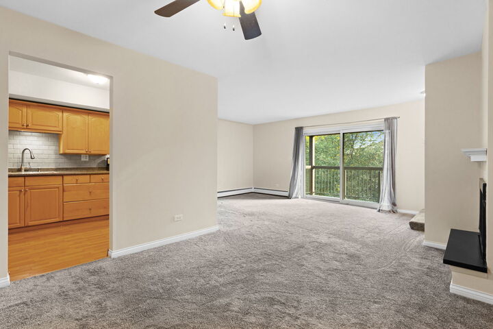 Property Photo: 751 S Dwyer Avenue F IL 60005