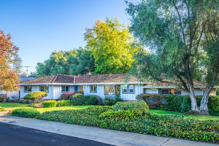 Property Photo: 1510 Barnett Circle CA 95608