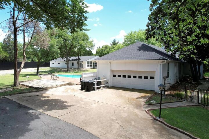 1206 S Clark Road  Duncanville TX 75137 photo