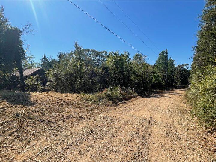 Property Photo:  427 County Road 238  AR 72616 