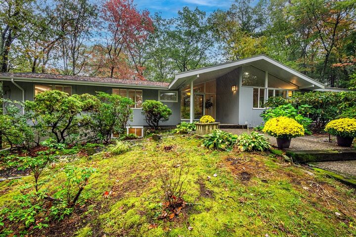 12 Laurel Drive  Lincoln MA 01773 photo