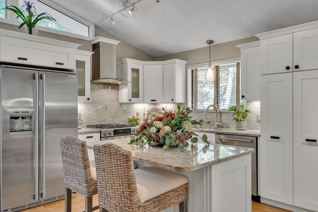 Property Photo:  6 Westward Circle  MA 01864