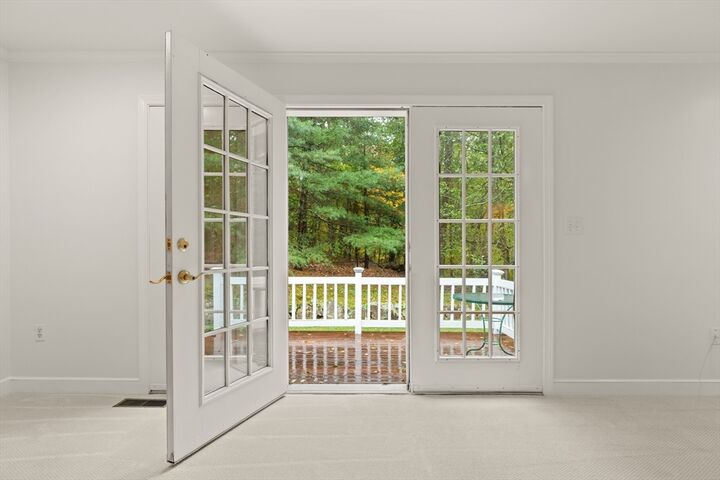 Property Photo:  7 Preacher Road 7  MA 02186