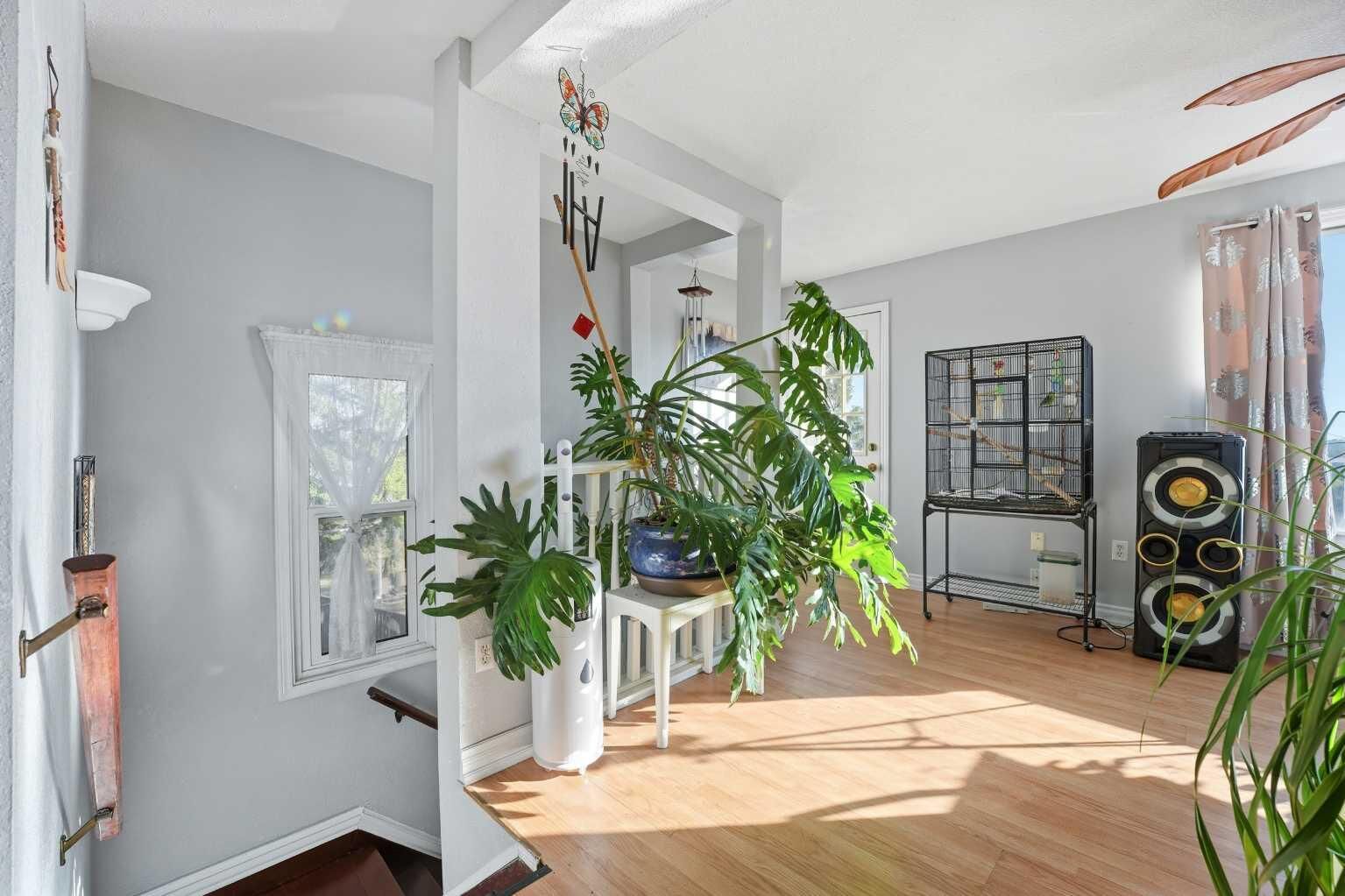 Property Photo: 4 Howarth Street Close AB T4N 5N7