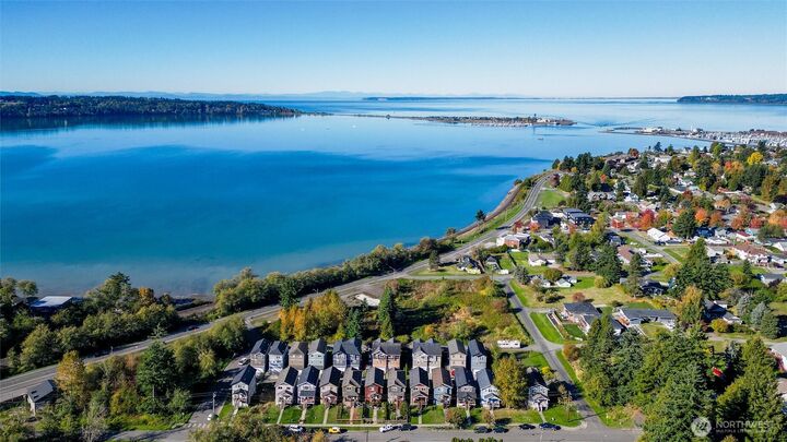 1649  Bayview Avenue  Blaine WA 98230 photo