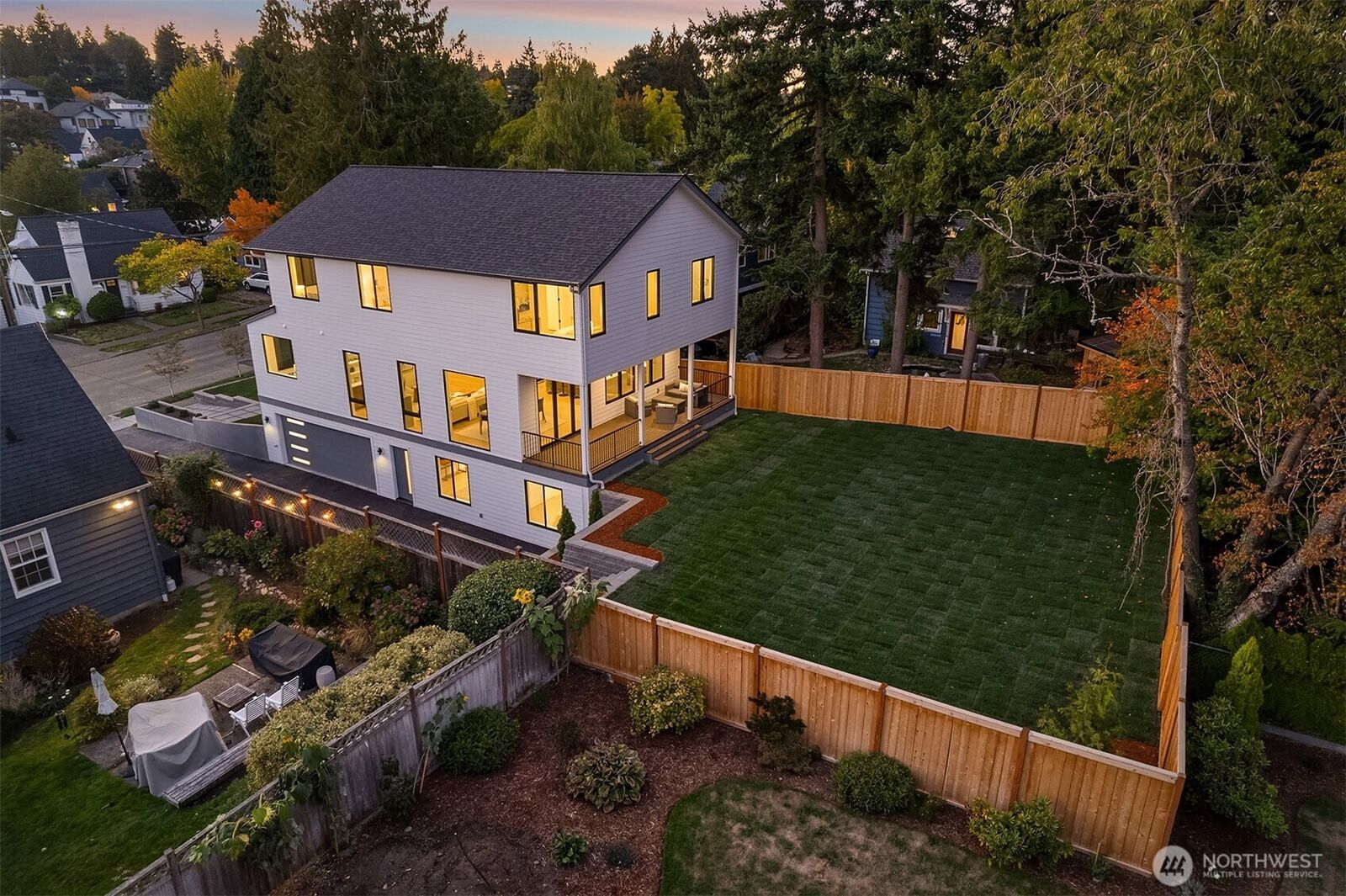Property Photo: 6214 40th Avenue NE WA 98115