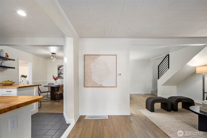 Property Photo: 14035 2nd Avenue NW WA 98177